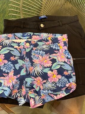Men's Code 22 Floral Athletic Shorts - Tropical Print and black camo